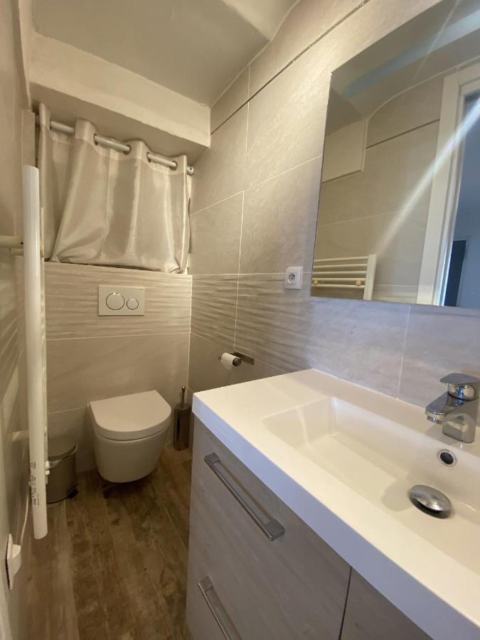 La Cle Maison De Ville, Clim, Wifi A La Bayore イエール エクステリア 写真