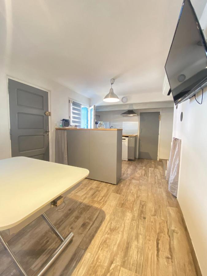 La Cle Maison De Ville, Clim, Wifi A La Bayore イエール エクステリア 写真